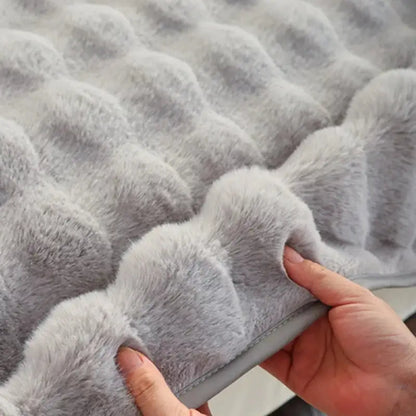 PlushLounge™ - Super Soft Non-Slip Plush Sofa Cover